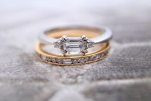 大阪 Orechhio オレッキオ 婚約指輪 結婚指輪の重ね付け例系統別コーデ Jewelry Story ジュエリーストーリー ブライダル情報 婚約指輪 結婚指輪 結婚式場情報サイト