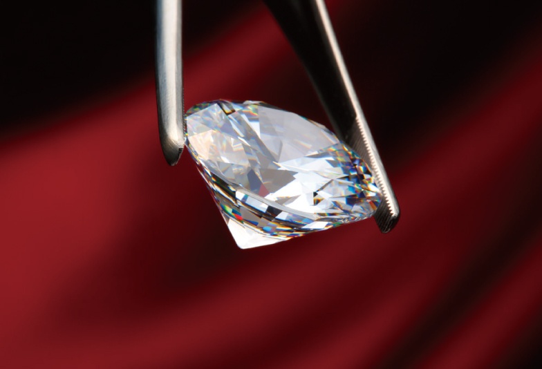 【富山市】婚約指輪はダイヤモンドブランドで選ぼう！世界トップレベルの輝きとは？